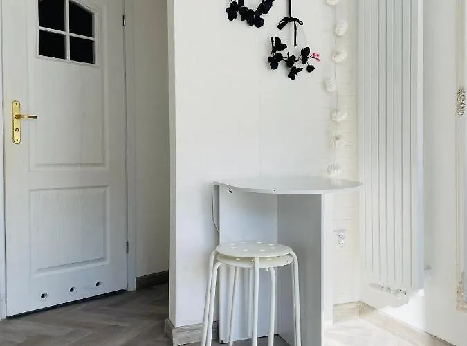 Kameralne W Zacisznej Okolicy شقة سوبوت